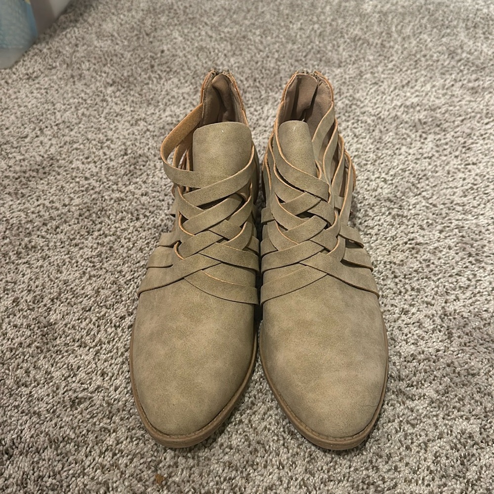 Never worn Qupid booties